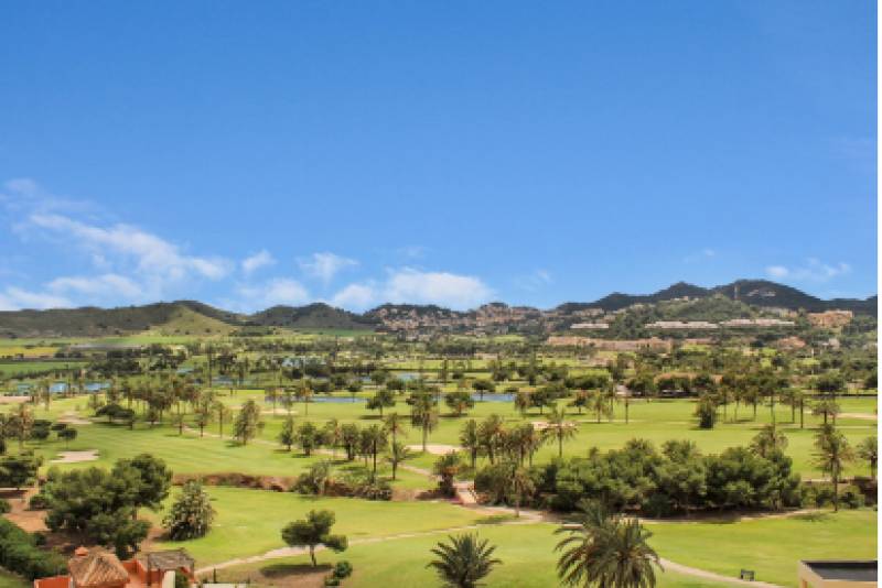 10 reasons to buy a property on La Manga Club