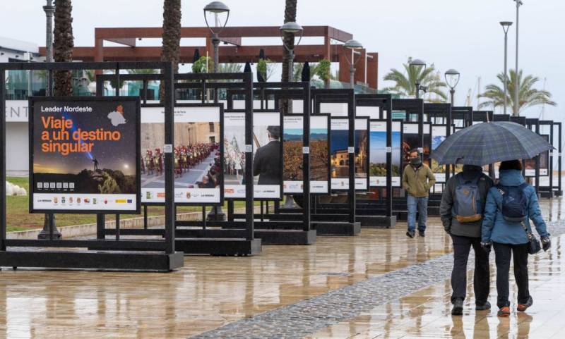 <span style='color:#780948'>ARCHIVED</span> - Jumilla prominent in outdoor photography exhibition in Cartagena