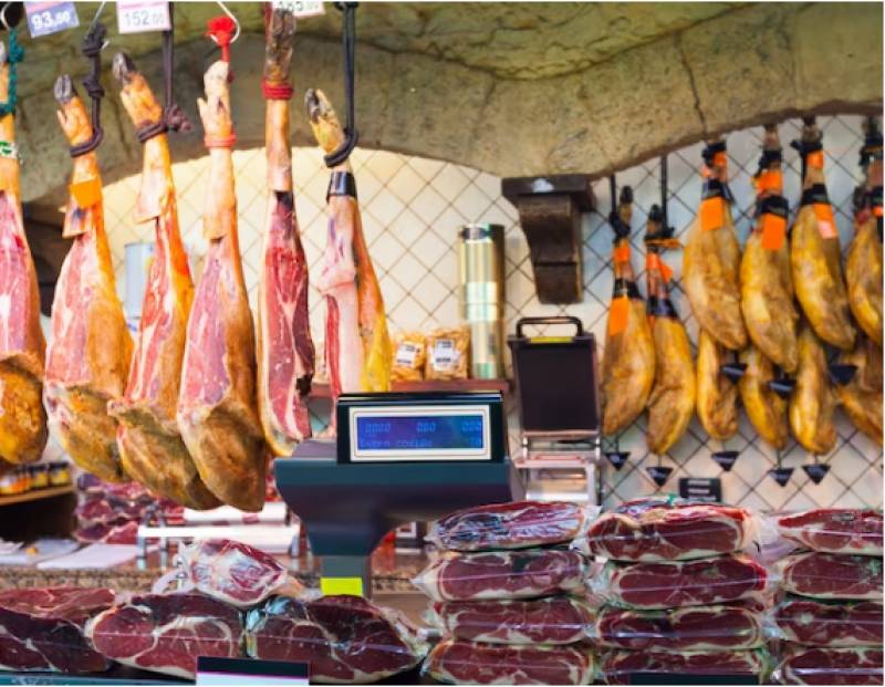 Climate change threatens the future of Iberian ham in Spain