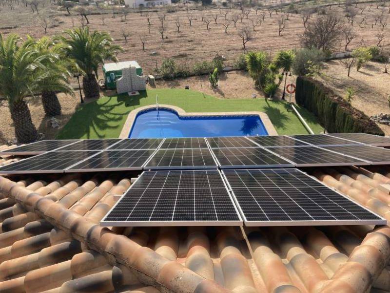 Almeria ranks one of the best places in Europe to install solar panels and produce your own energy cheaply