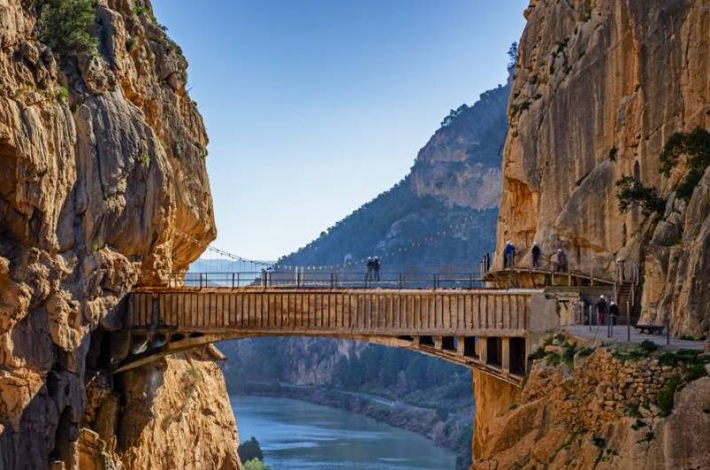 Discover the Caminito del Rey: a breathtaking catwalk above the El Chorro gorge in Malaga