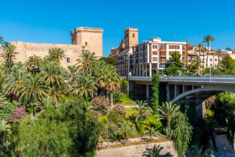 <span style='color:#780948'>ARCHIVED</span> - Elche updates its land registry to root out illegal real estate constructions