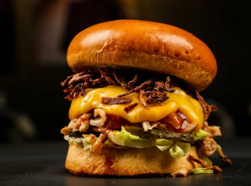 <span style='color:#780948'>ARCHIVED</span> - Murcia hamburger takes the title as Best Artisan Burger in Spain