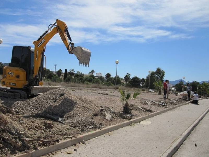 <span style='color:#780948'>ARCHIVED</span> - Work starts on new Camposol dog park 