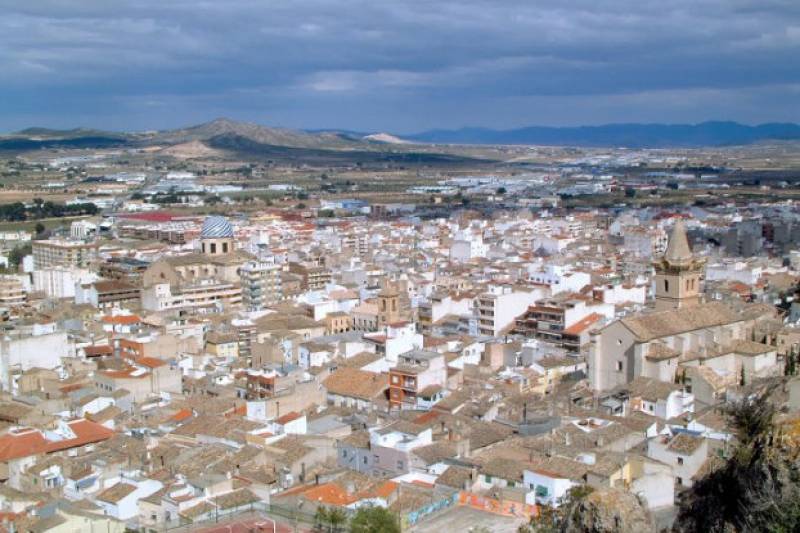 <span style='color:#780948'>ARCHIVED</span> - April 22 Free guided tour of spectacular panoramic views over the town of Yecla