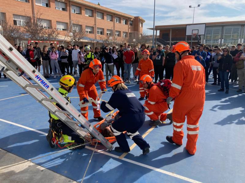 <span style='color:#780948'>ARCHIVED</span> - 12,000 Torrevieja students take part in earthquake drill on anniversary of devastating 1829 quake