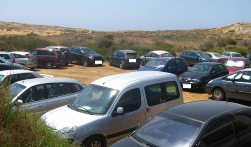 <span style='color:#780948'>ARCHIVED</span> - Vehicle access to Calblanque beach in Cartagena restricted until October