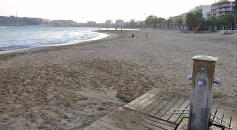 <span style='color:#780948'>ARCHIVED</span> - Mazarron tourist awarded almost 70,000 euros in compensation for beach fall