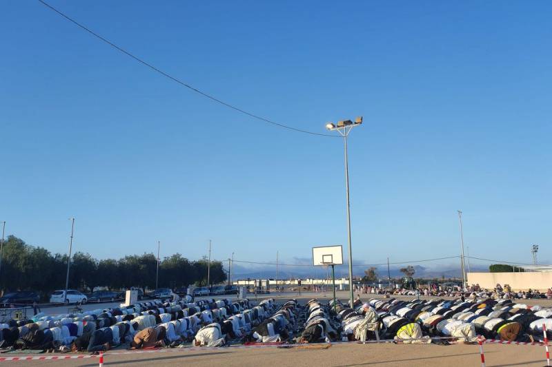 <span style='color:#780948'>ARCHIVED</span> - Murcia Muslim community celebrates the end of Ramadan