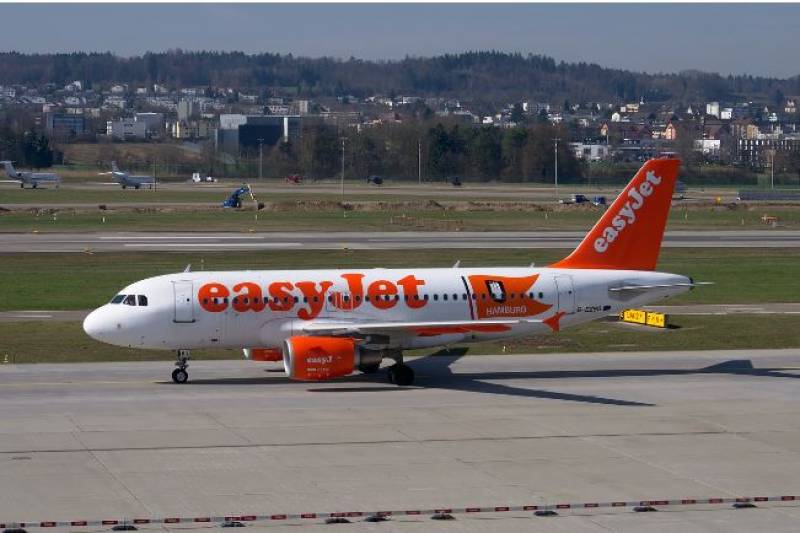 <span style='color:#780948'>ARCHIVED</span> - Mass brawl on easyJet flight forces rapid landing in Tenerife