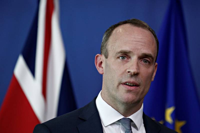 <span style='color:#780948'>ARCHIVED</span> - Former Deputy PM Dominic Raab accused of bullying UK Ambassador to Spain over Gibraltar deal