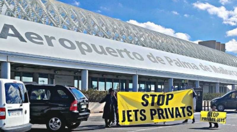 Private jet flights by the super wealthy in Spain increased by 74 per cent last year