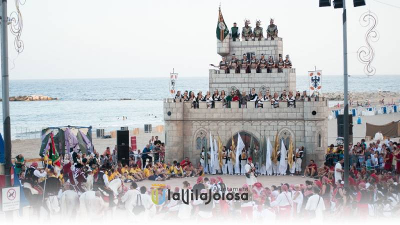 Villajoyosa replaces its Moors and Christians castle for public safety reasons