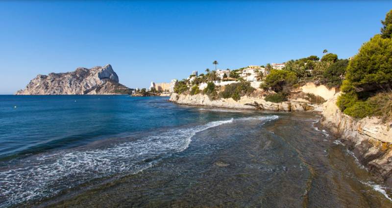 Calpe council worker squats in local home and demands money for renovations