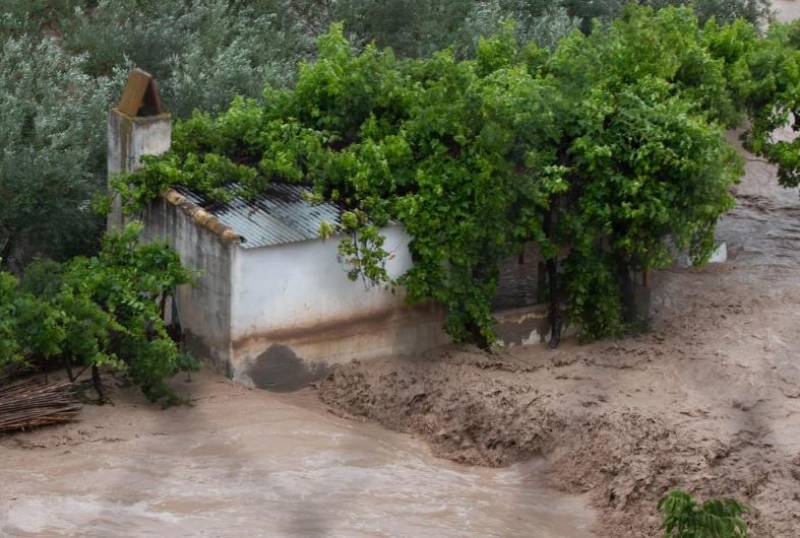 Flooding and hailstorms devastate northern Murcia, but weekend forecast is for sun