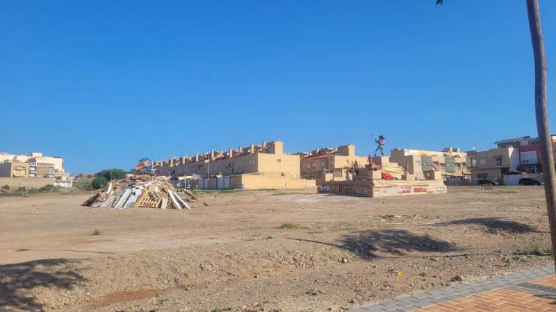Aguilas ready to light massive bonfires for the Night of San Juan