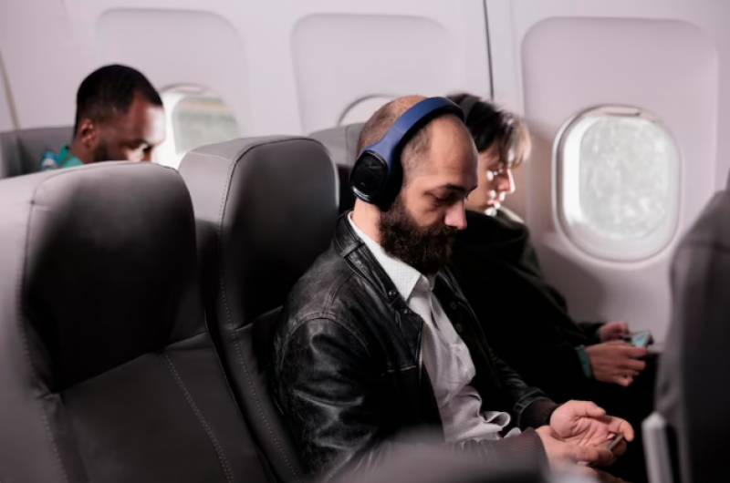Expert tips to get the best seat on the plane 