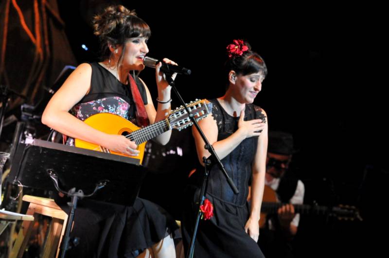 Rozalen goes back to her roots at Mar de Musicas