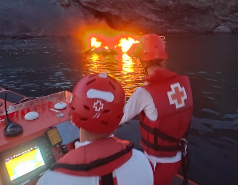 One dead and several injured in Aguilas boat explosion