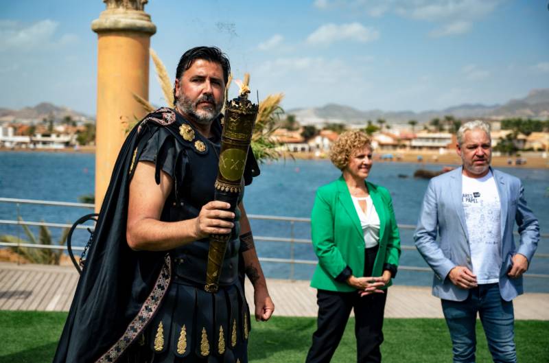 The Sacred Flame of the 2023 Carthagineses y Romanos Cartagena fiestas arrives from Mazarron