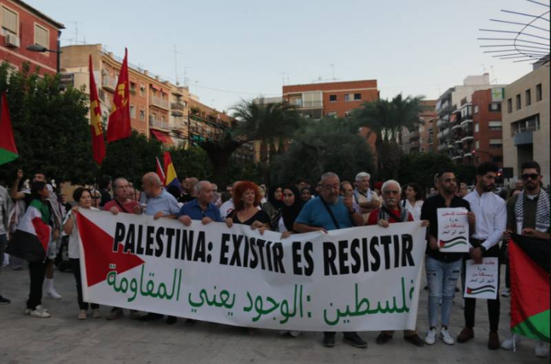 Murcianos take to the streets and demand an end to Israeli conflict