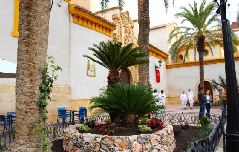 Restoration work ends on the patio of the church of San Cristóbal in Lorca