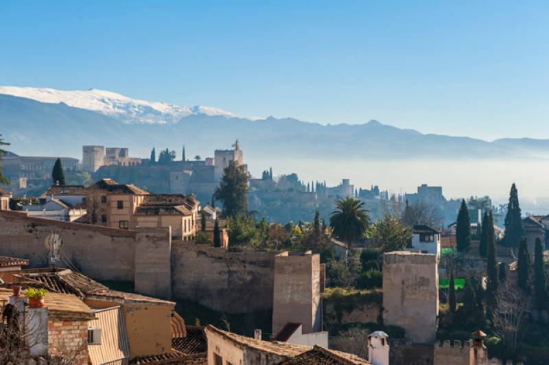 Dry, bright and warm in mid-November: Andalucia weekend weather forecast November 9-12