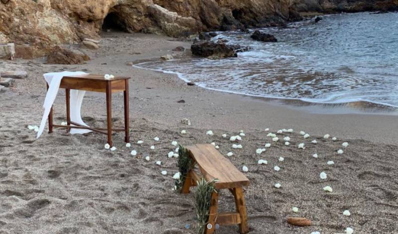 Cala Cortina celebrates its first beach wedding