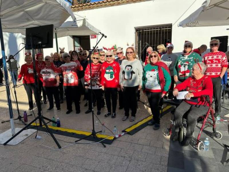 December 15 Harlequin Rock Choir singing in Camposol to raise money for B Clean