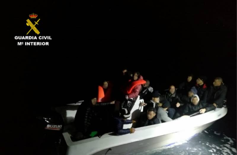 16 migrants, including a child, rescued off the coast of Aguilas