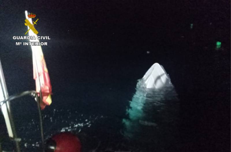 16 migrants, including a child, rescued off the coast of Aguilas