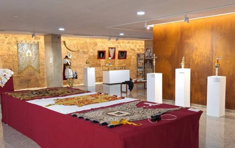Until March 20 Exhibition of Semana Santa adornments in Cartagena
