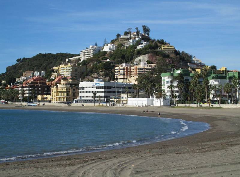 Malaga extends beach high season to 8 months, from March to October