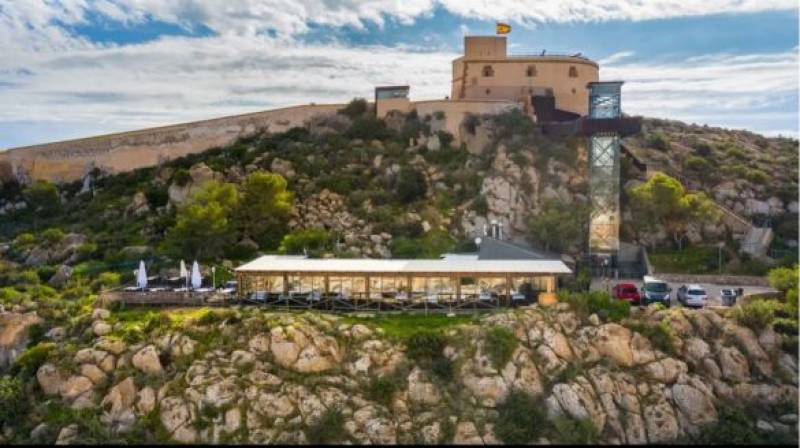 Aguilas castle restaurant to get new owners