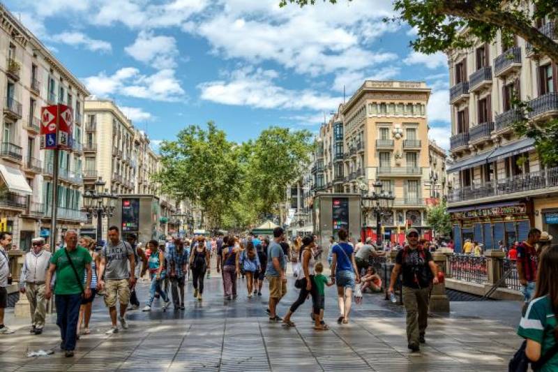 The ultimate city guide to Barcelona: Top 11 must-visit attractions and where to store your luggage