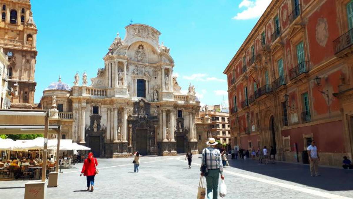 Murcia today: more people, more jobs and a younger population than almost anywhere else in Spain