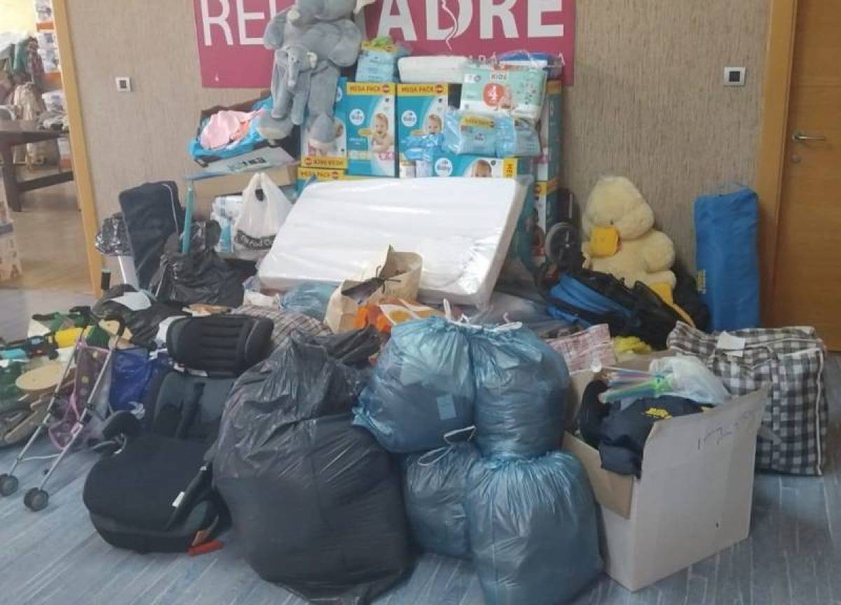 HELP Murcia Mar Menor delivers nappies, wipes and Baby clothes to mums in need in Cartagena