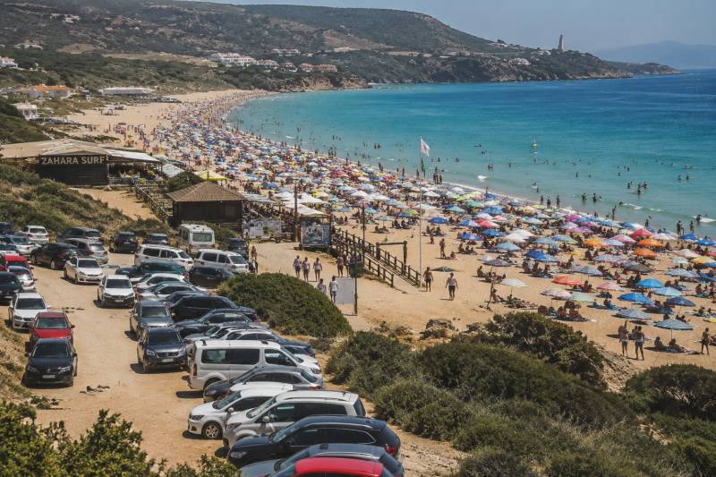 Cadiz coast under pressure as summer crowds stretch services