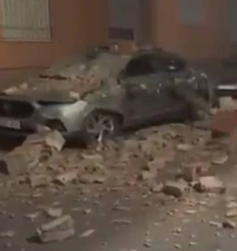 Granada shaken by 4.8 magnitude earthquake as 98 aftershocks follow through the night