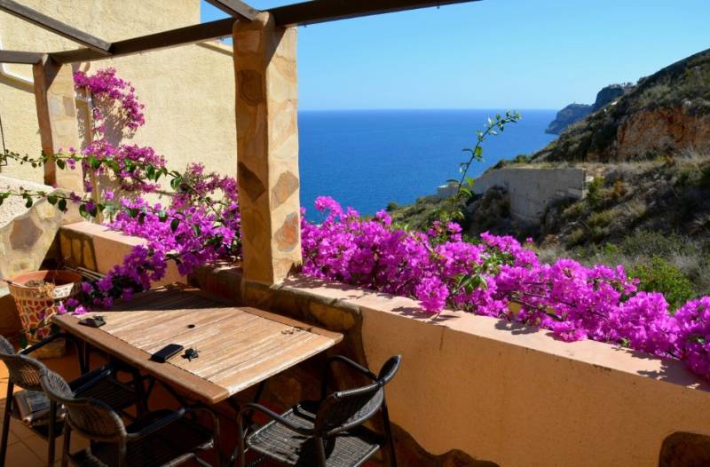 What to consider before buying a property on the Costa Blanca