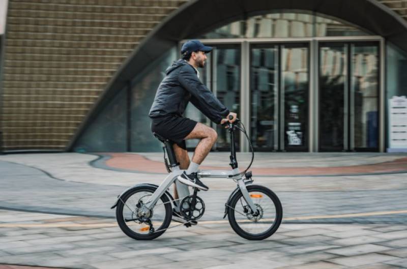 A Folding E-Bike in Murcia: How Useful Is It Beyond the Ride?