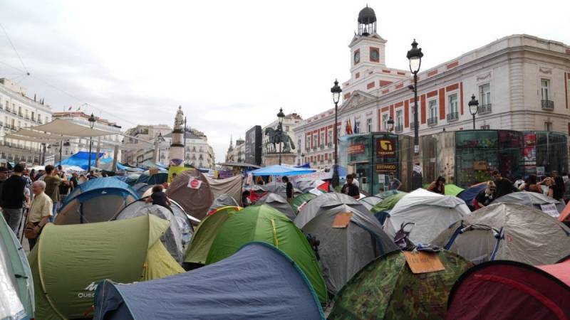 Housing protests spread across Spain as general strike planned for November