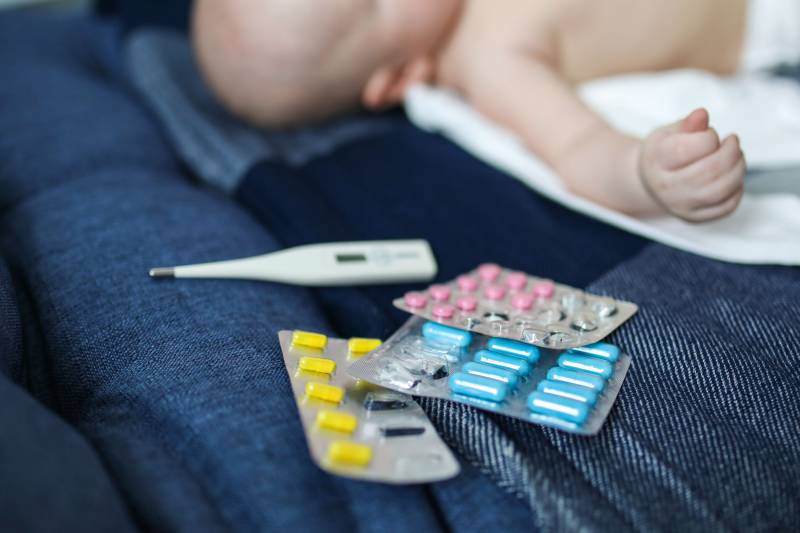 Respiratory infections stay above epidemic levels for a second week, as bronchiolitis climbs in young children