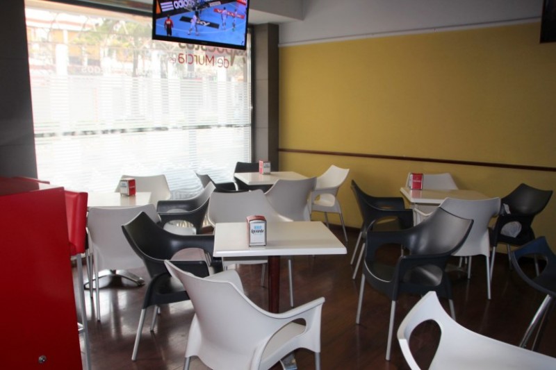 Where to eat and drink in Alhama de Murcia, Recreativos Levante sports bar