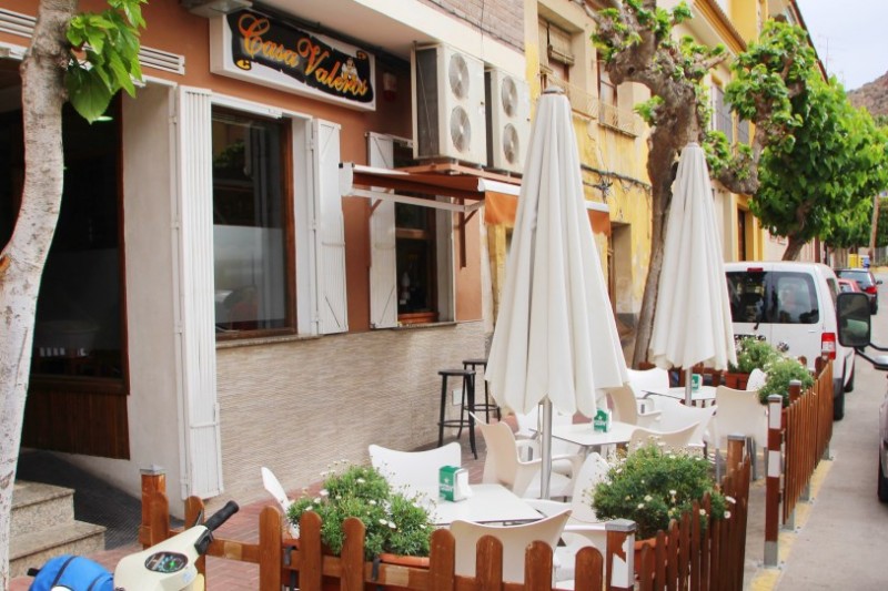 Where to eat and drink in Alhama de Murcia, Casa Valeros