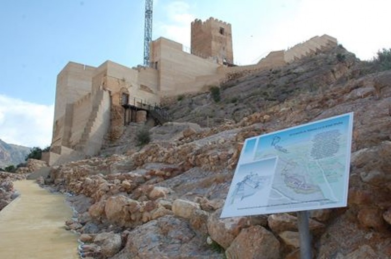 Murcia Today Archived 26th February Guided Tour Of Alhama De Murcia Castle 6348