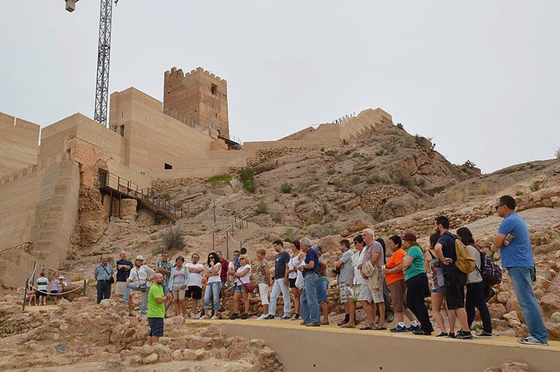 Murcia Today Archived 13th April Guided Tour Of Alhama De Murcia Castle 5352