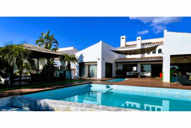 ! Murcia Today €995000 villas For For Sale El Valle Golf Resort