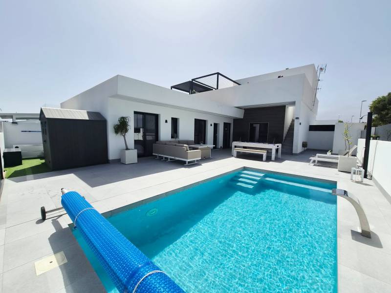 <span style=font-weight:300;font-family:lato;color:#0083c1;>€375000  </span>Villas for For Sale Roldan - <span style=color:#036;font-size:16px;font-family:roboto>Simply Spanish Homes Property</span>