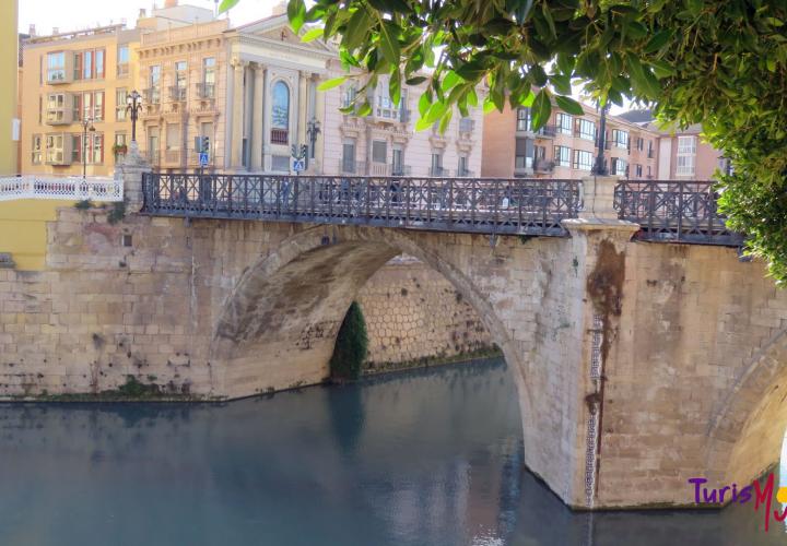 Puente Viejo sobre el Segura